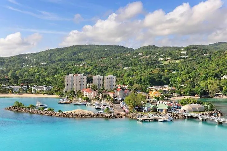 J Ochi Aparthotel Ocho Rios Lejlighed